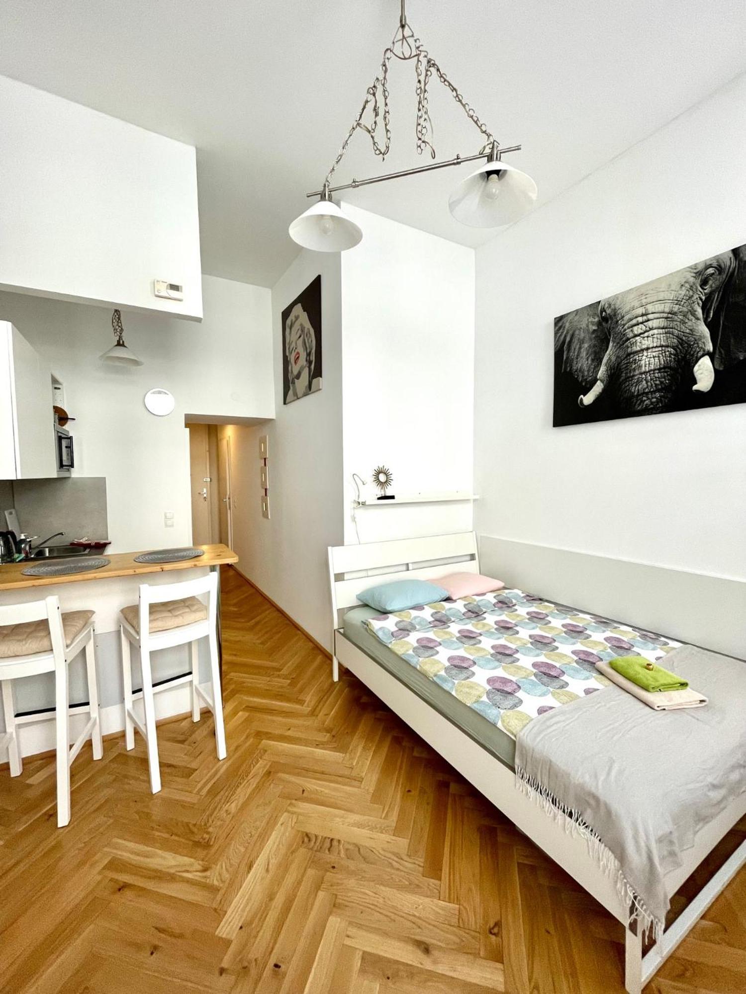 Apartmán Centra And Simple To Reach Vídeň Exteriér fotografie